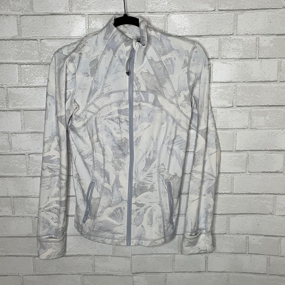 Lululemon White/Grey Patterned Define Jacket - Picture 3 of 12